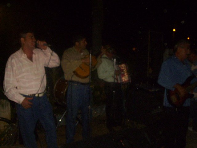 FIESTA EN MI CASA EN SINALOA